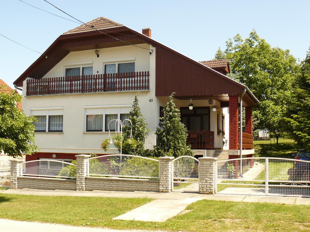Zsuzsi Apartman Zalakaros Εξωτερικό φωτογραφία