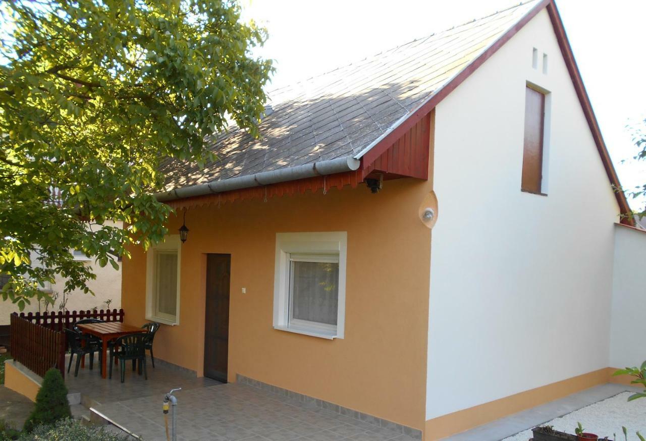 Zsuzsi Apartman Zalakaros Εξωτερικό φωτογραφία